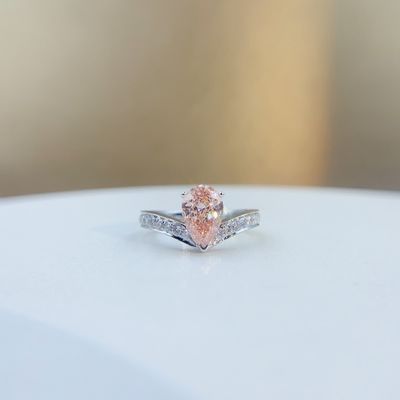 18K Oro Blanco Anillo de diamante Colección de laboratorio personalizable Joyería de diamante con diamantes